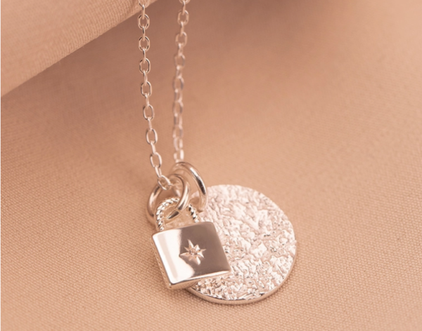Collier sautoir chaîne fine médaille Maya et cadenas Argent 925